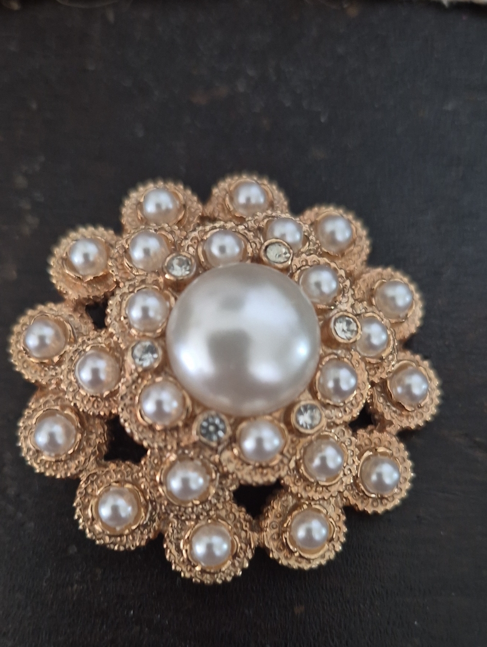 Sarah Coventry Signed Gold And Pearl Brooch